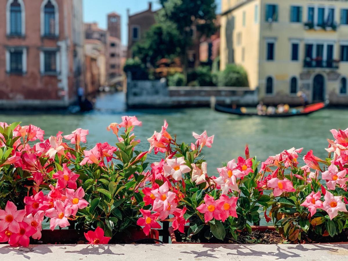 Ca' Dei Cuori On The Grand Canal Venecia Exterior foto